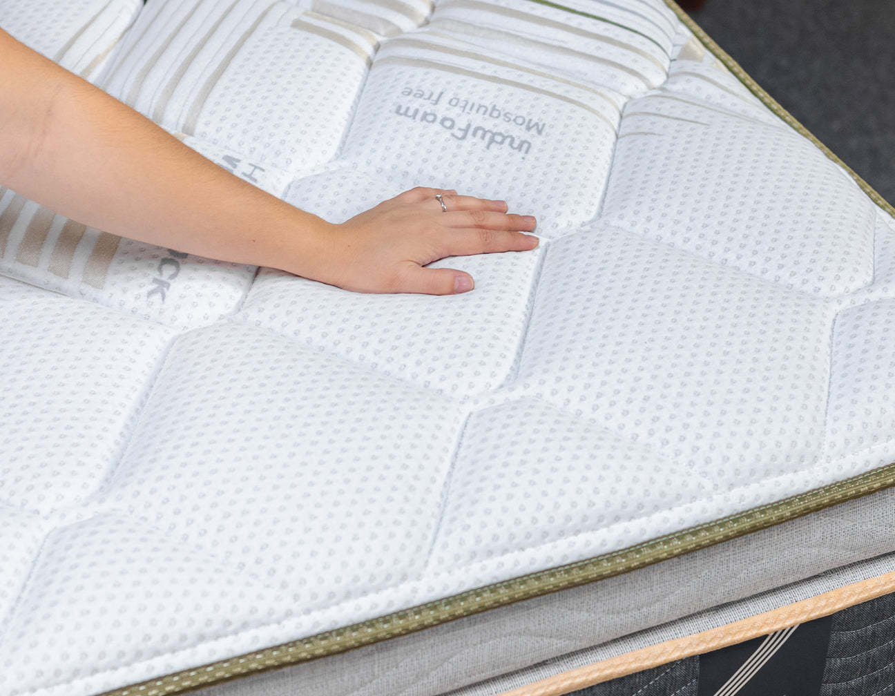 Luxurious Euro Top Luxury Firm